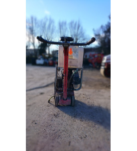 Scie à sol Husqvarna FS309 d'occasion